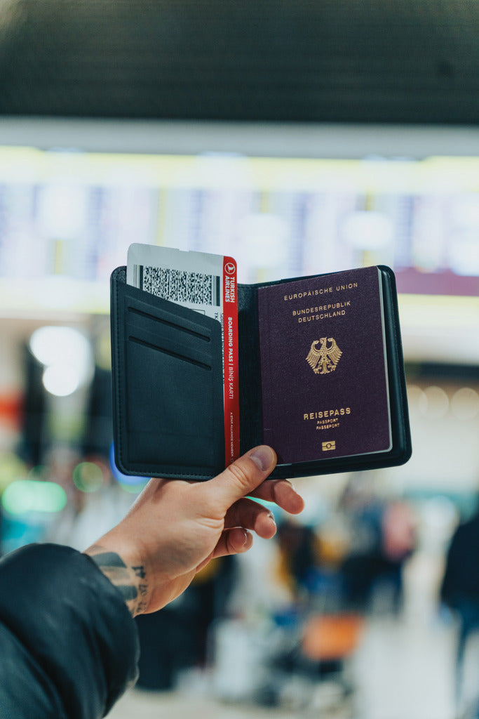 Travelfinder RCS rpoly paspoorthouder wereldwijd lokaliseren