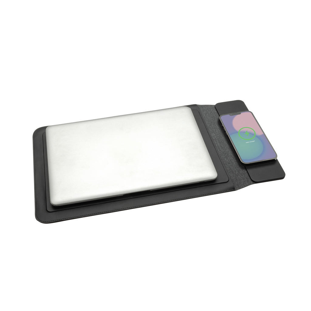 Swiss Peak 14-15,6 inch laptopsleeve met 15W magn. opladen