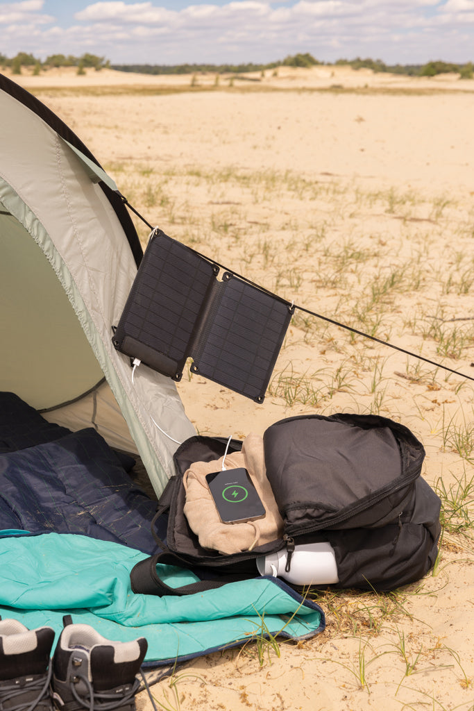 Solarpulse gerecycled plastic draagbaar solar panel 10W