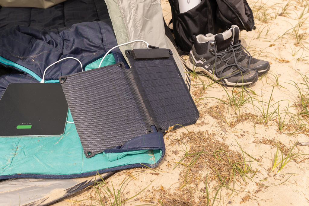 Solarpulse gerecycled plastic draagbaar solar panel 10W