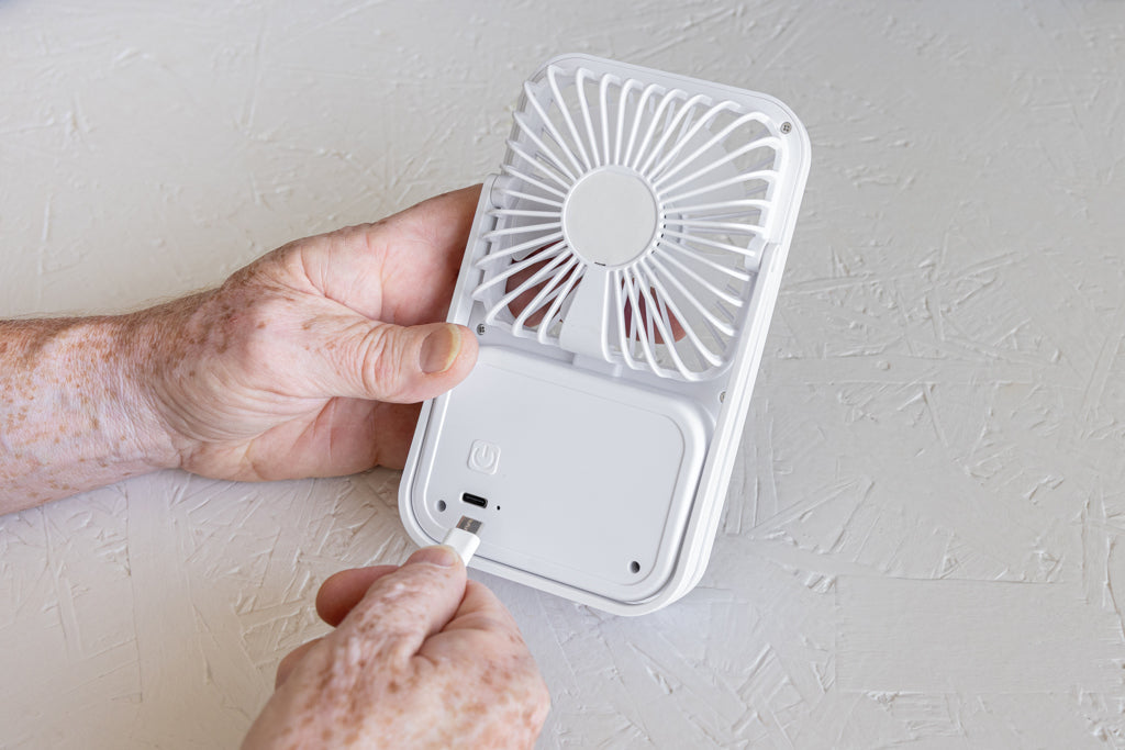 Aervina RCS rplastic herlaadbare bureauventilator