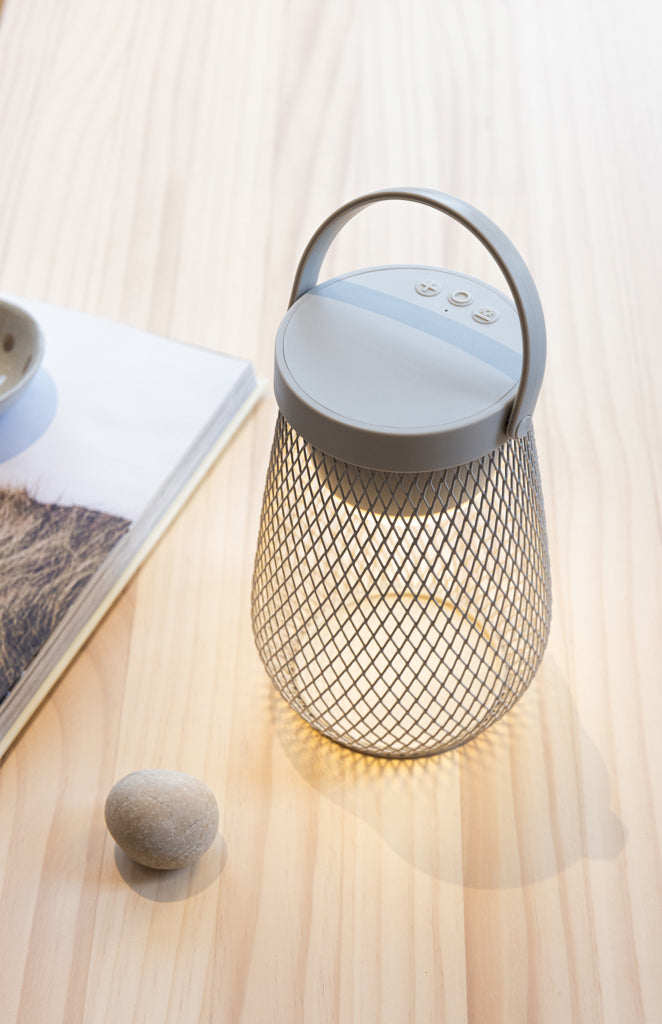 Aurora RCS gerecyclede plastic USB-oplaadbare tafellamp