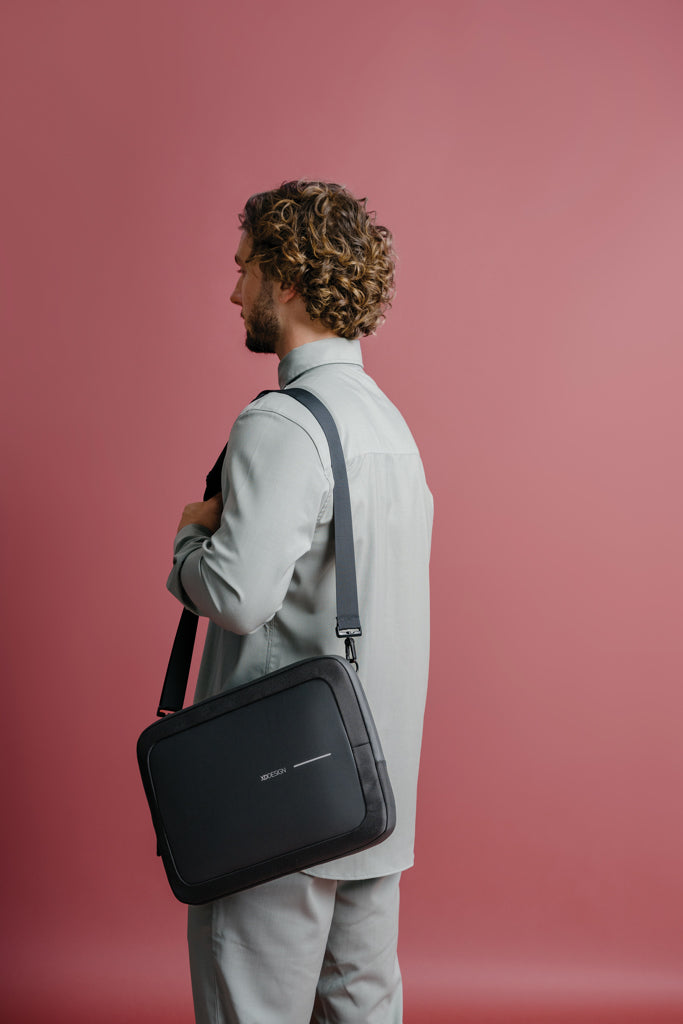 XD Design 16" Laptoptas