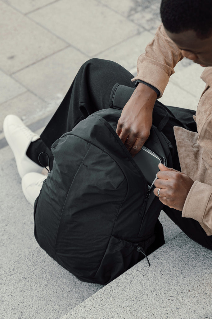 KENTO URBAN RCS  recycled nylon 15,6 inch rugzak met voorvak