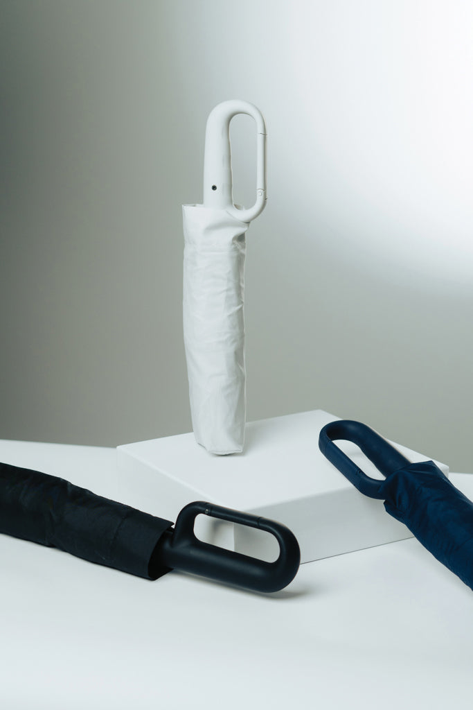 Yara 21" AWARE™ RPET paraplu in unikleur met karabijn hendel