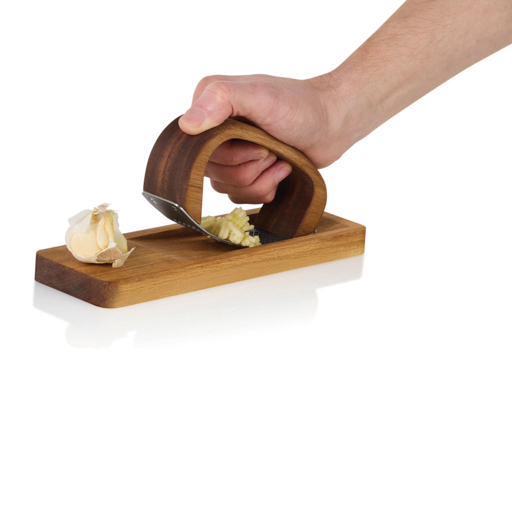 AdHoc RoccaAlio Knoflookpers met snijplank
