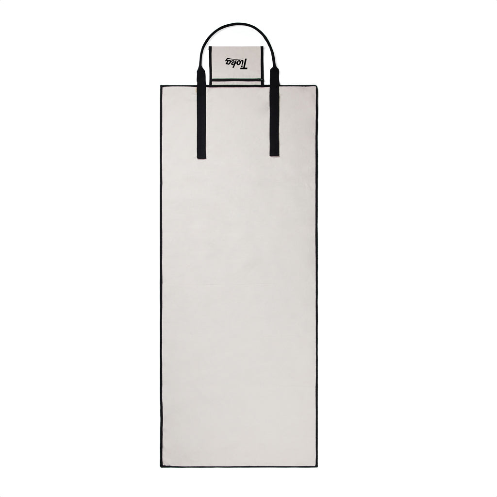 VINGA Volonne AWARE™ recycled canvas strandmat